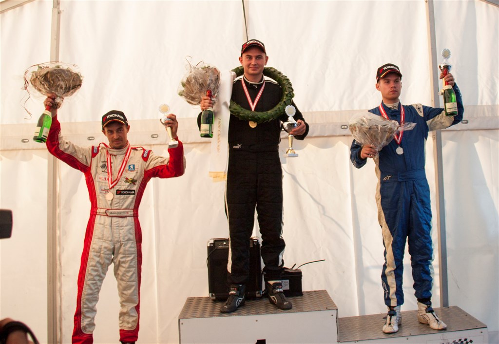 Nicolai Nielsen DIF Danmarksmester foran Steffen Petersen og Morten Jespersen.
(Foto: Ulrik Ærenlund)